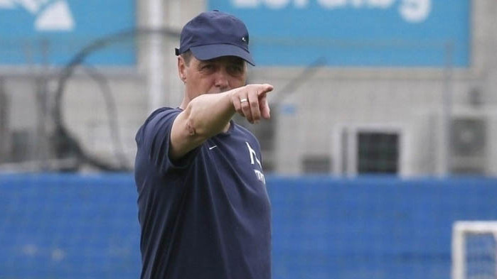 Треньорска драма на "Герена": Петър Хубчев е аут от Левски. Намериха му заместник